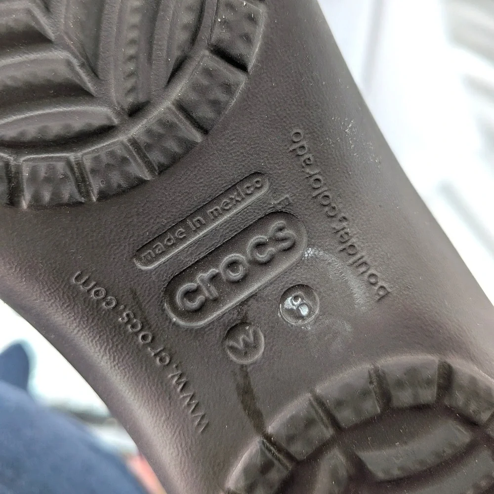 Crocs Slip On Flats Brown Comfort Lightweight Rubber Casual Shoes W8‎